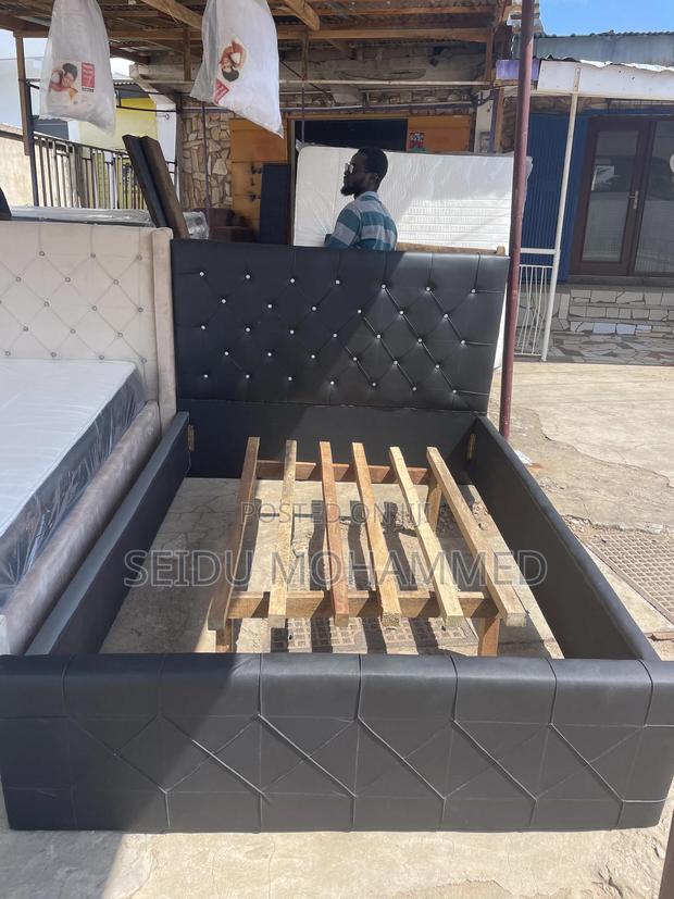 Turkeys Double Home Bed Frame · Photo 2