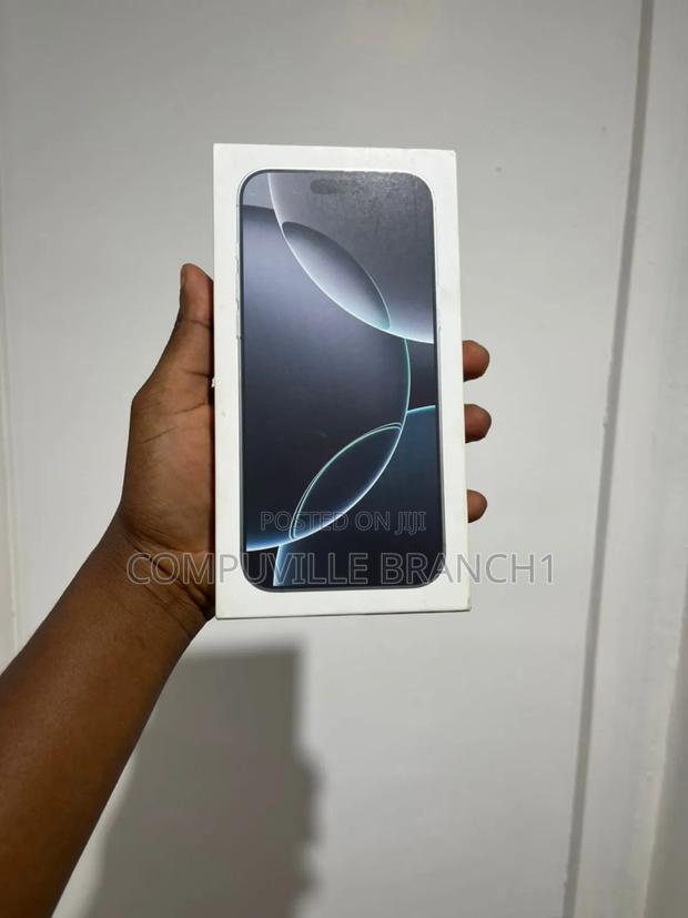 New Apple iPhone 16 Pro Max 1 TB White