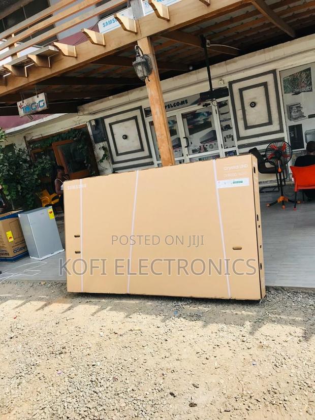 Powerful Connectivity With Samsung 98”Tv · Photo 3