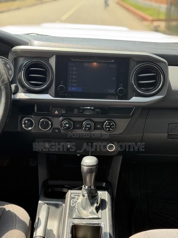 Toyota Tacoma TRD Sport 2017 White