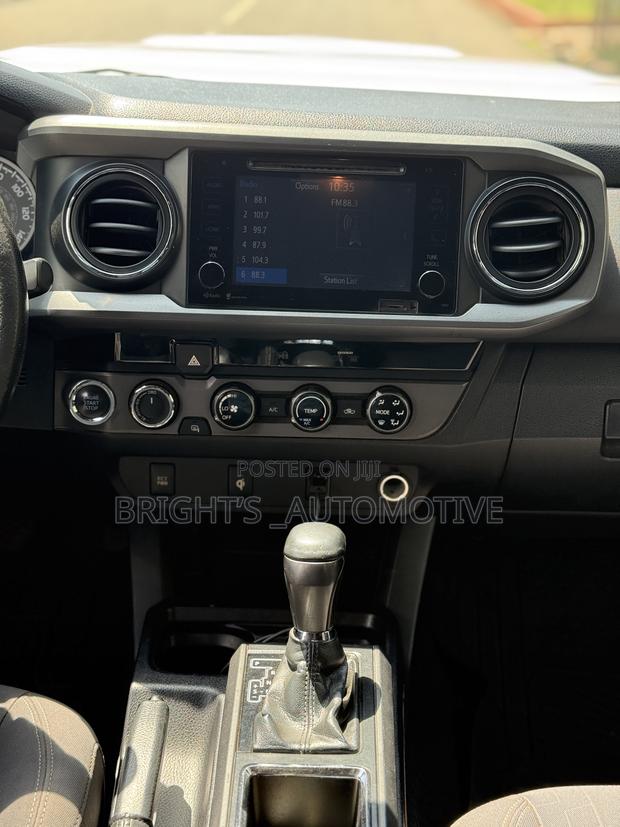 Toyota Tacoma TRD Sport 2017 White