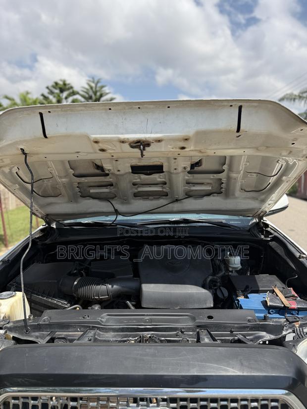 Toyota Tacoma TRD Sport 2017 White