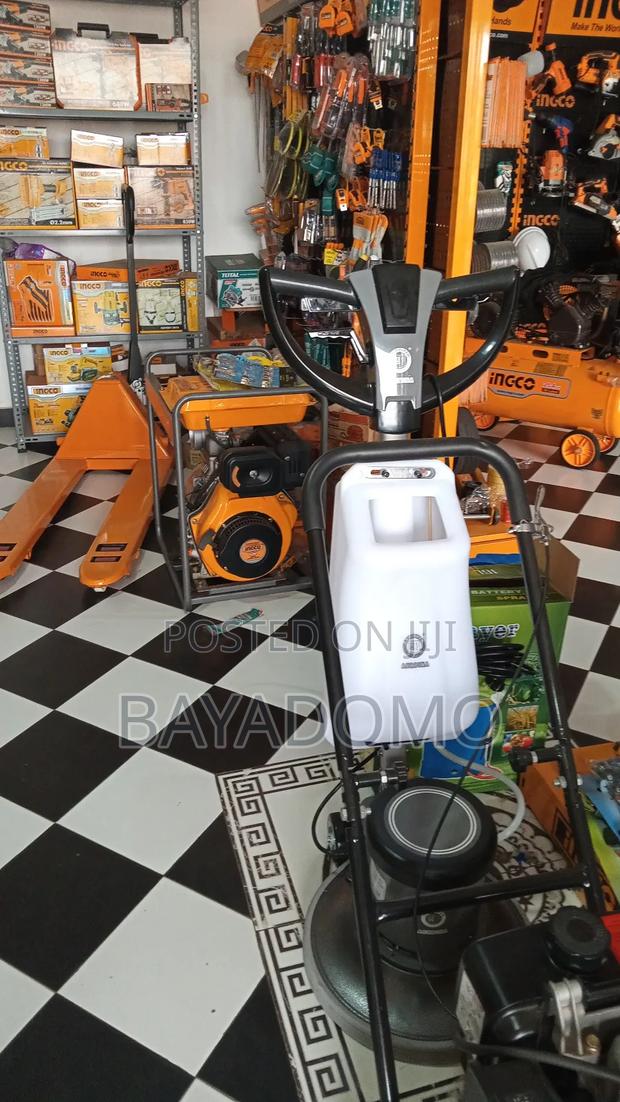Cleaning/Blushing Machine · Photo 2