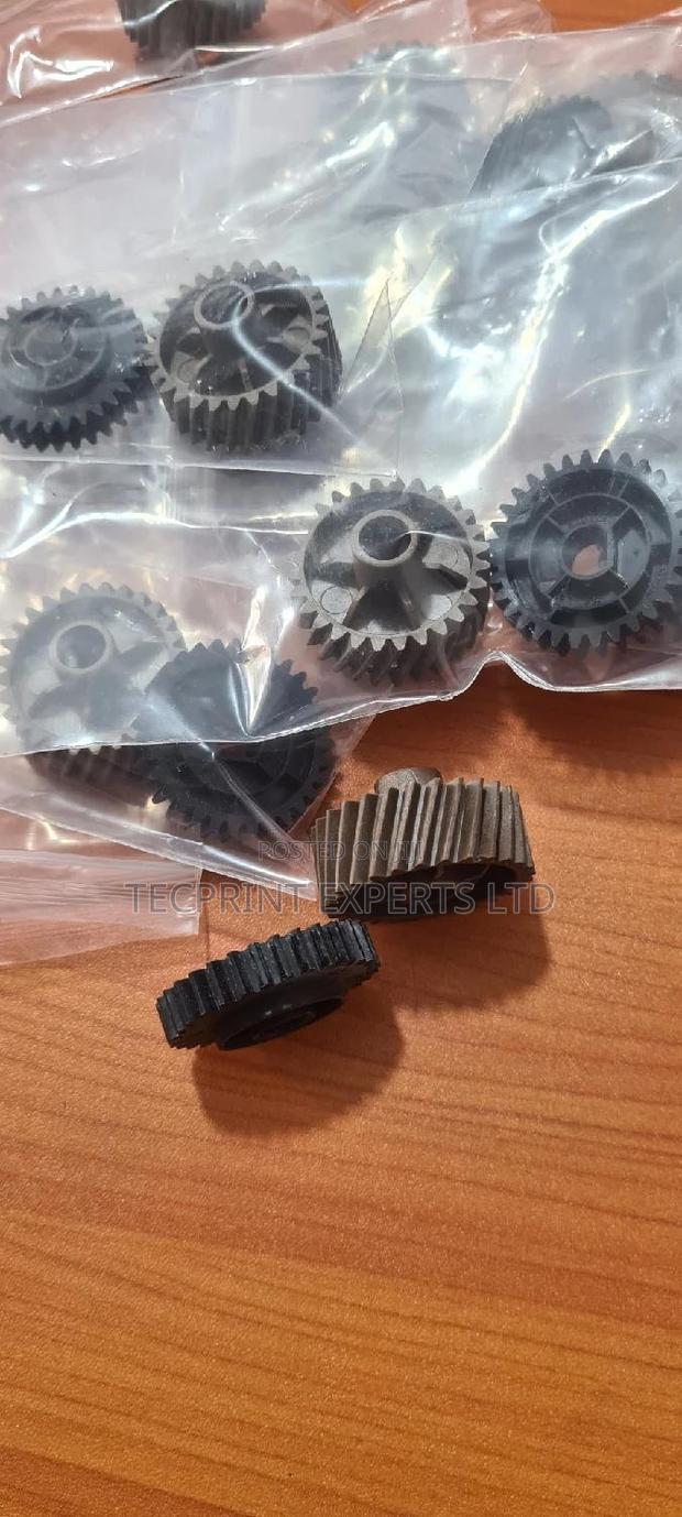 Hp E87660 Fuser Gear photo 3