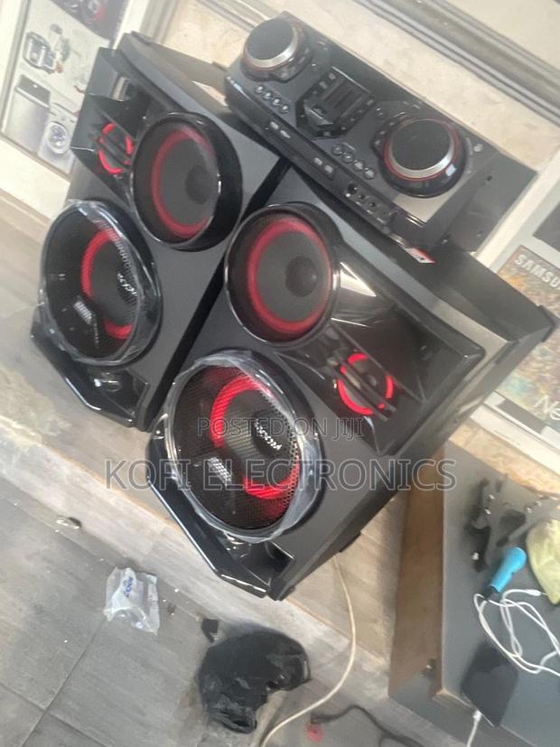 Ultimate Dj Experience Lg Speaker · Photo 2