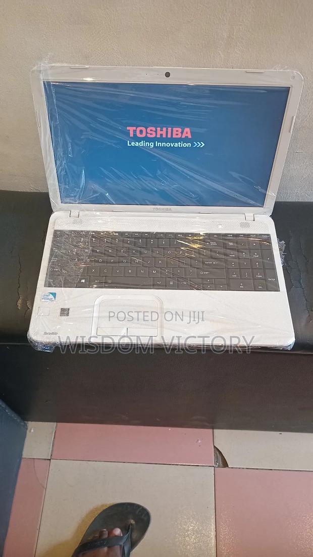 New Laptop Toshiba Satellite C665 4GB Intel HDD 320GB photo 2