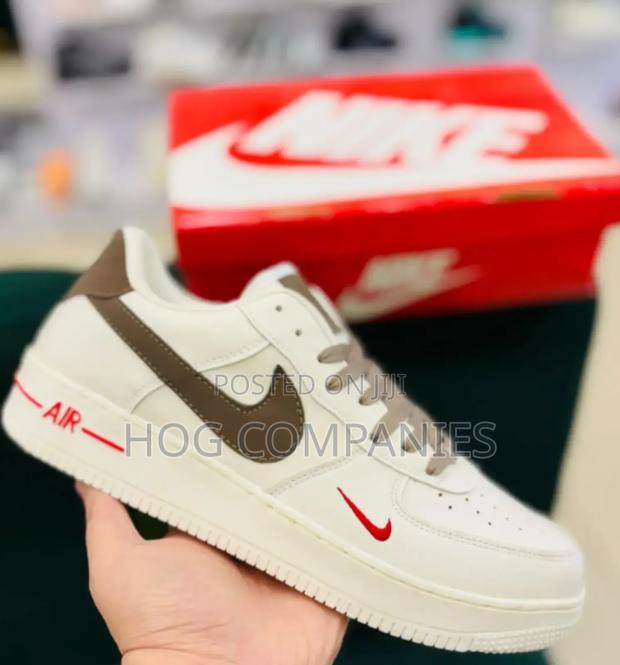 Nike Air Force 1 Low Milk Coffee · Photo 4