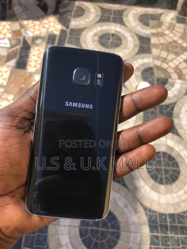 Samsung Galaxy S7 32 GB Black photo 2