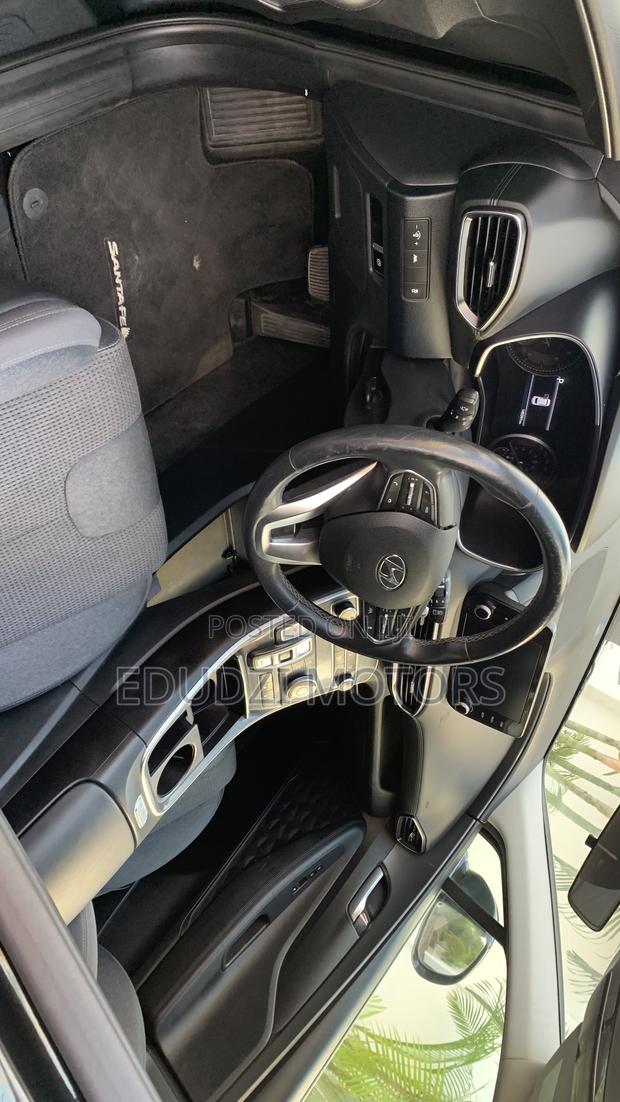 Hyundai Santa Fe SEL 2021 Black