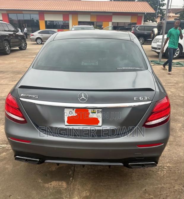 Mercedes-Benz E63 2020 Gray photo 4