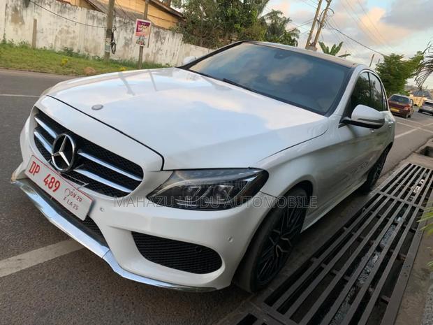 Mercedes-Benz C300 Luxury 4Matic Sedan AWD (2.0L 4cyl 7A) 2016 White