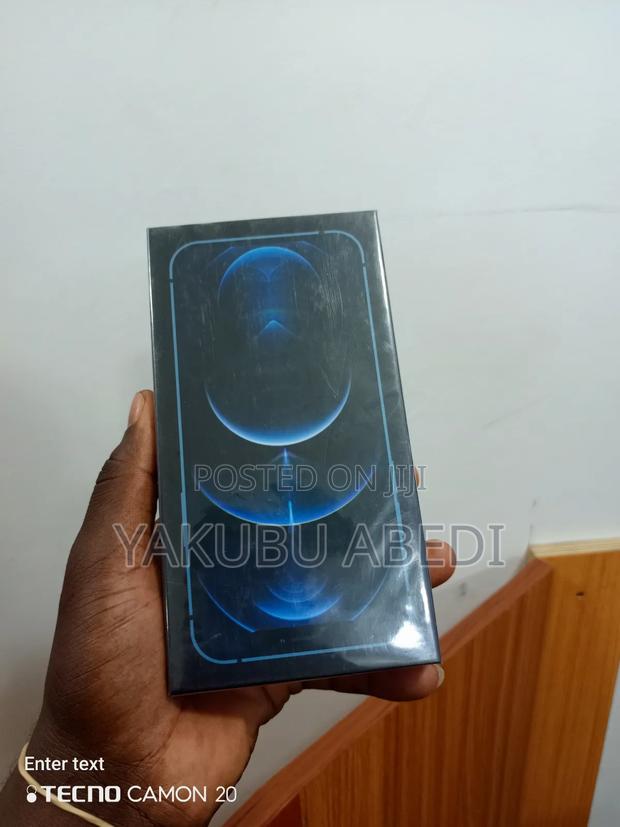 New Apple iPhone 12 Pro Max 256 GB Blue · Photo 4