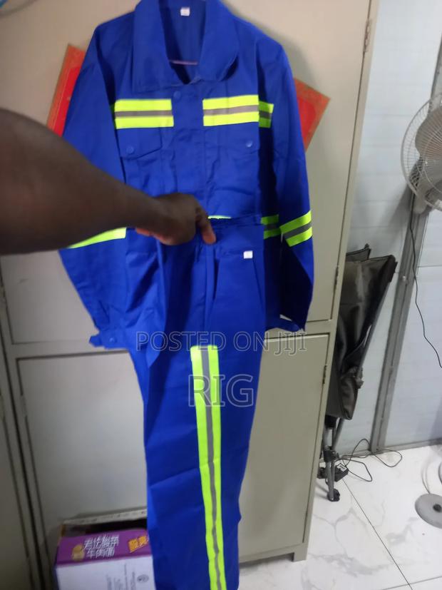 Top And Trouser Safty Wear photo 2