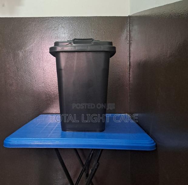 Doris Waste/Dust Bin photo 3