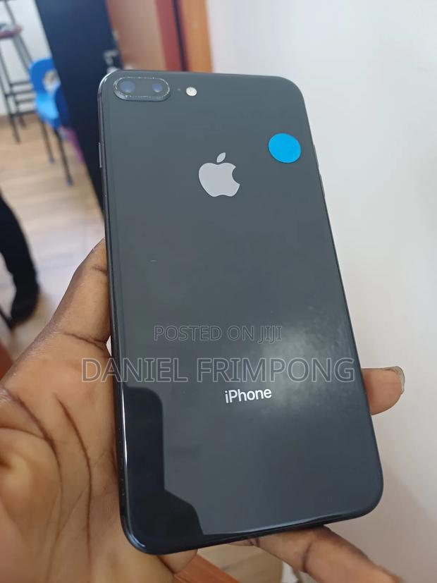 Apple iPhone 8 Plus 256 GB Black photo 4