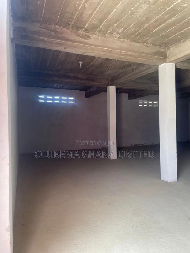 Warehouse for Rent · Photo 3