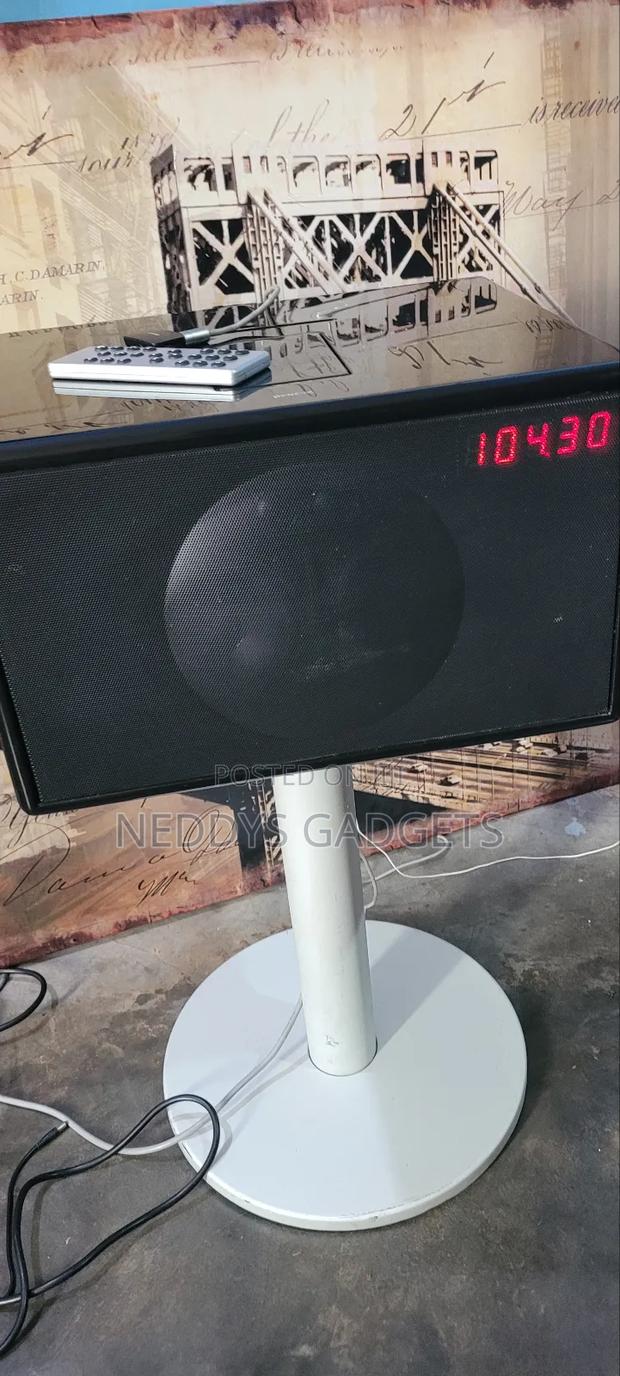 Geneva Sound System Model L