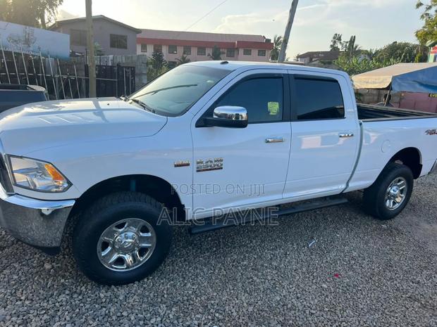Dodge RAM 1500 5.7 Petrol AWD 2016 White