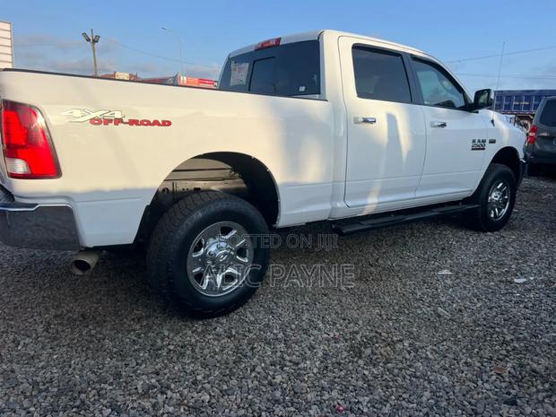 Dodge RAM 1500 5.7 Petrol AWD 2016 White