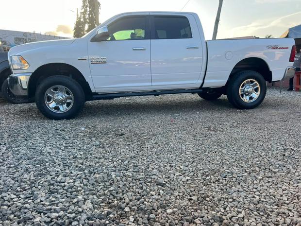 Dodge RAM 1500 5.7 Petrol AWD 2016 White