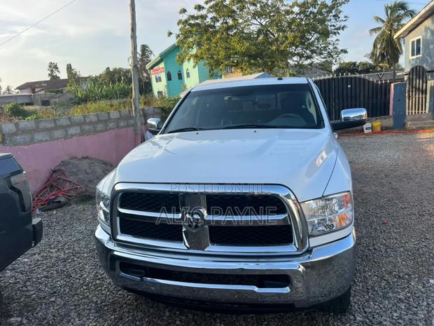 Dodge RAM 1500 5.7 Petrol AWD 2016 White
