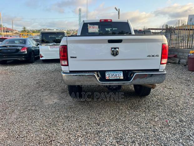 Dodge RAM 1500 5.7 Petrol AWD 2016 White