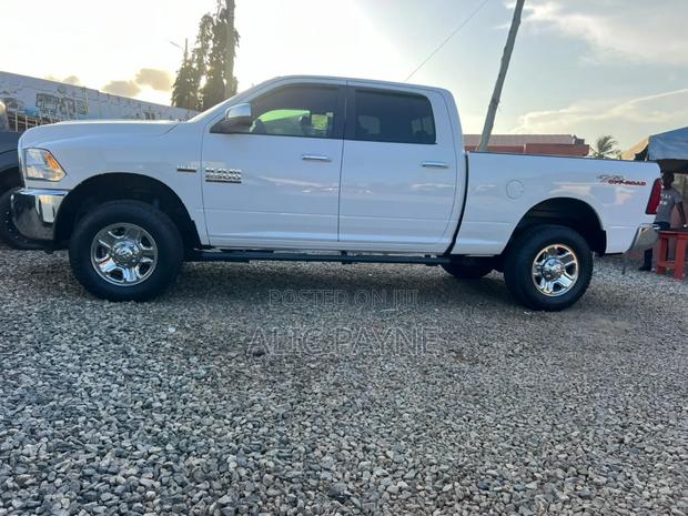 Dodge RAM 1500 5.7 Petrol AWD 2016 White