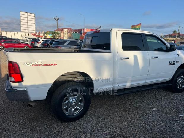 Dodge RAM 1500 5.7 Petrol AWD 2016 White