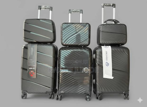 Two in One Luggage Small Size Hand Luggage and a Cosmetic Bag photo 4
