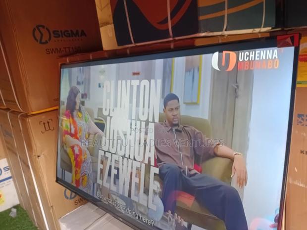 Huge Beautiful Screen TCL 55inches Well Heeled TCL · Photo 3