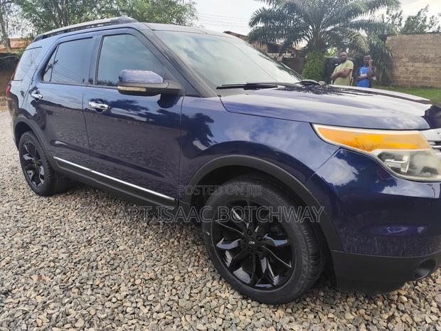 Ford Explorer Base 4dr 4x4 (3.5L 6cyl 6A) 2013 Blue