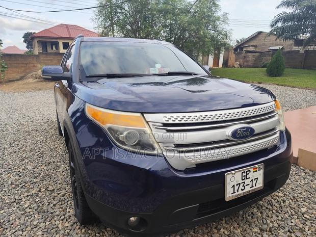 Ford Explorer Base 4dr 4x4 (3.5L 6cyl 6A) 2013 Blue