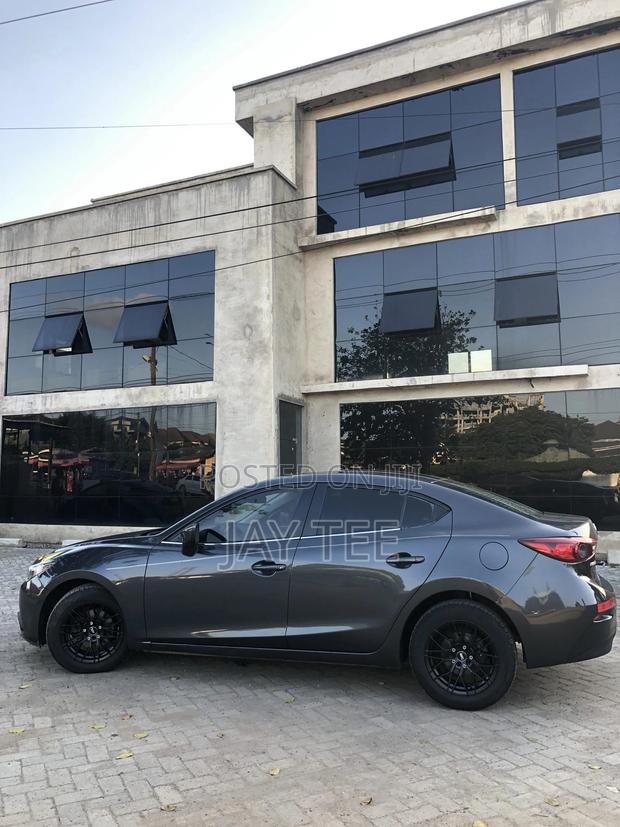 Mazda 3 2016 Gray