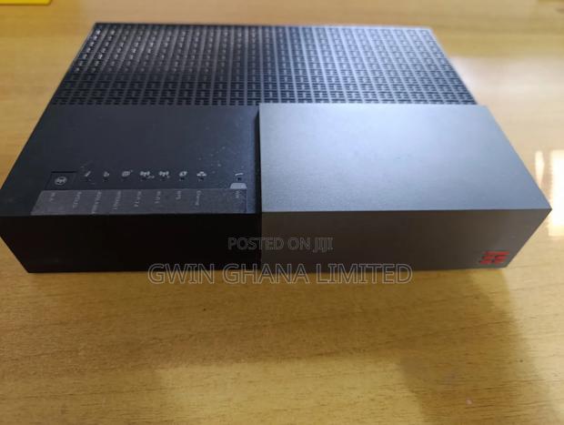 Zte Dual Band Gigabit Wireless Router. 1x Wan,4xlan,1xsfp,2x Usb photo 3