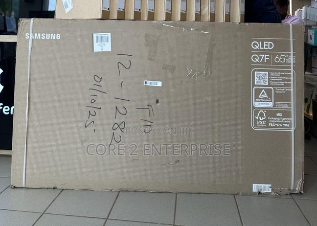 Samsung Qled Q7f 65-inch Smart Tv · Photo 3