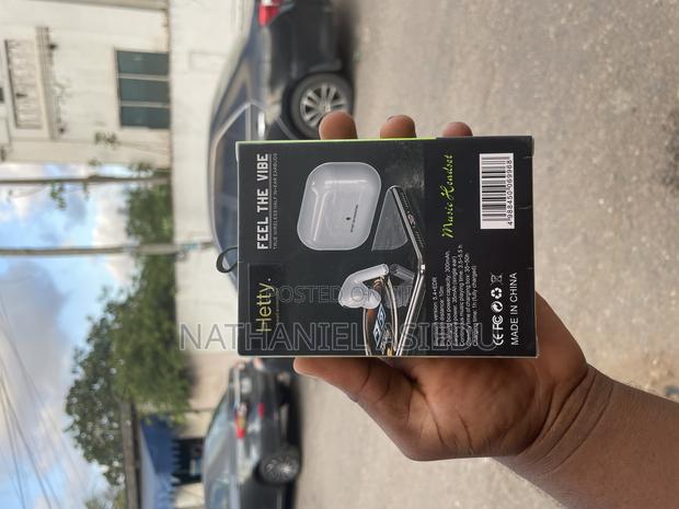 Hetty Ox-03true Wireless Earbuds With Power Bank photo 2