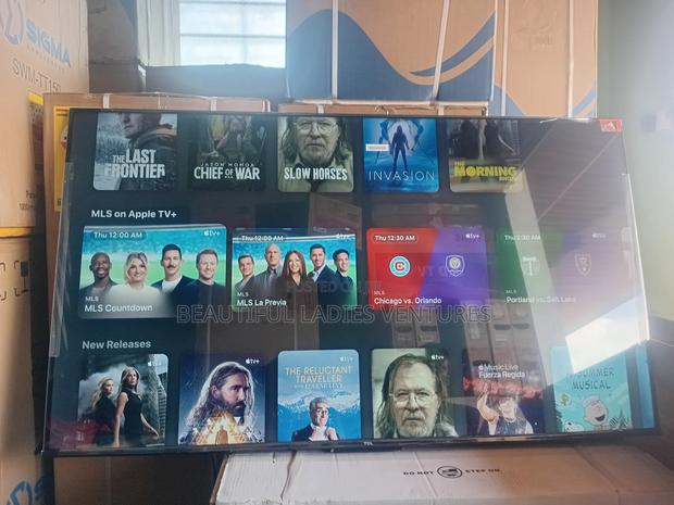 Stunning With 43inches Tv TCL Bright Smile for Family and Friends TCL · Photo 4