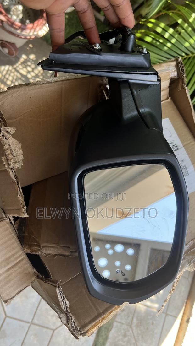 2018 Honda CRV Side Mirror photo 3