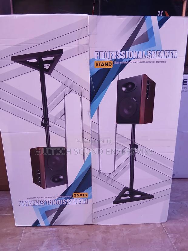 Studio Monitor Stand (8 Inches) · Photo 4