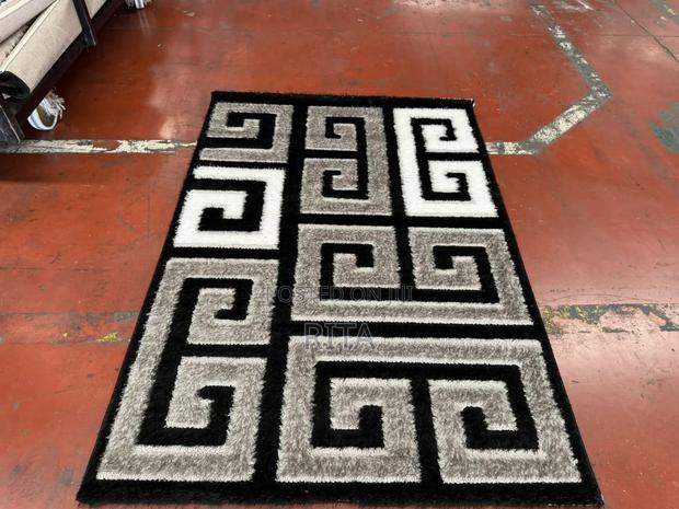 Original Center Carpet From Turkey · Photo 4