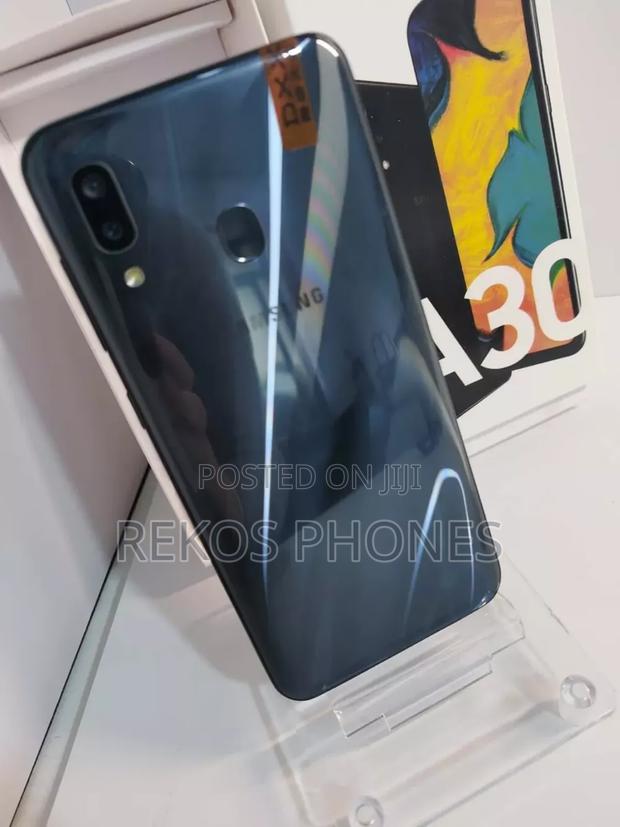New Samsung Galaxy A30 64 GB