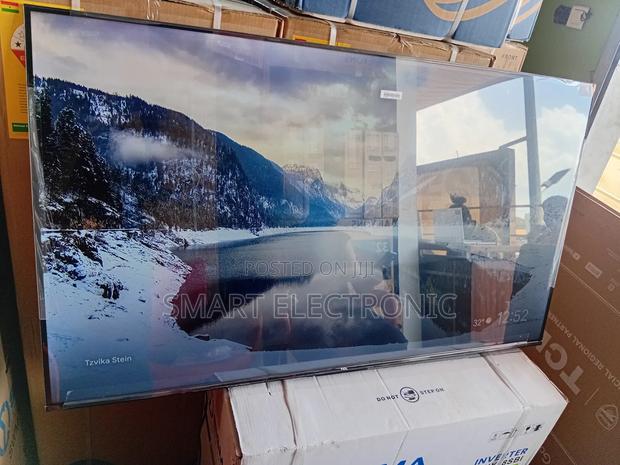 8. TCL 65” Smart Tv With Voice Control Built-in Chromecast · Photo 3
