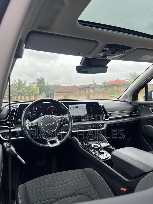 Kia Sportage SX 2024 Black