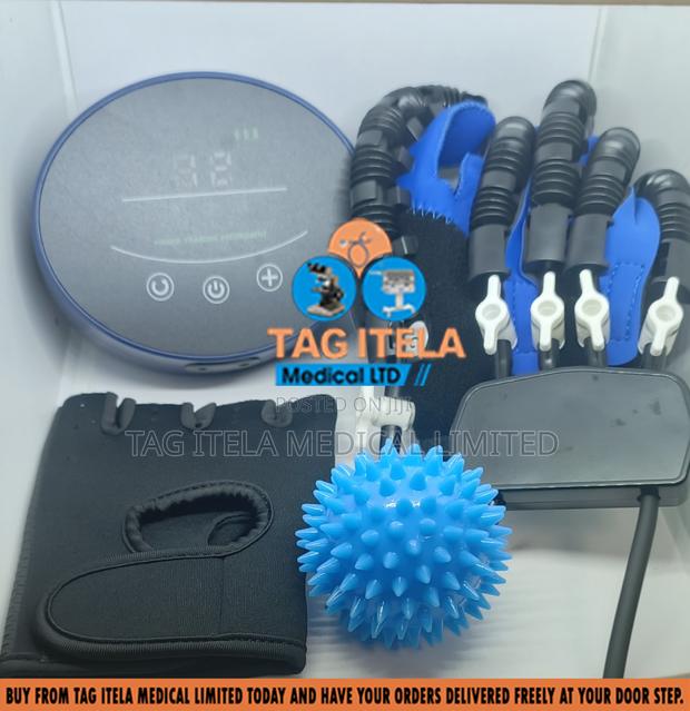 Rehabilitation Stroke Glove (Rechargeable) · Photo 4