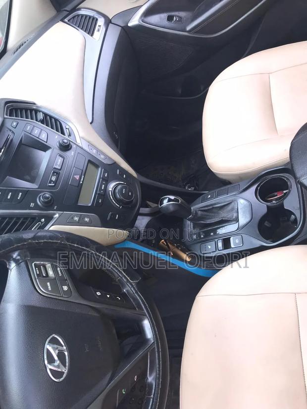 Hyundai Santa Fe Limited 4dr SUV AWD (3.3L 6cyl 6A) 2014 Black