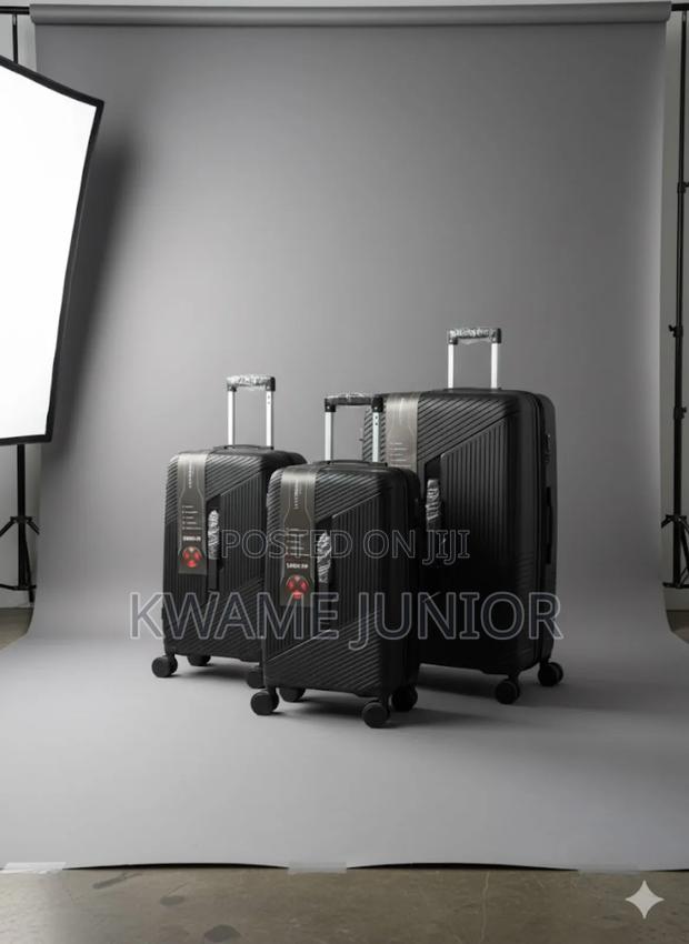 Unicross Trolling Traveling Luggage Three in One Unbreakable photo 2