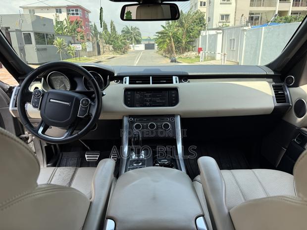 Land Rover Range Rover Sport HSE 4x4 (3.0L 6cyl 8A) 2014 Gray