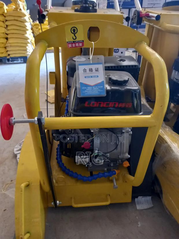 Road Cutting Machine · Photo 4