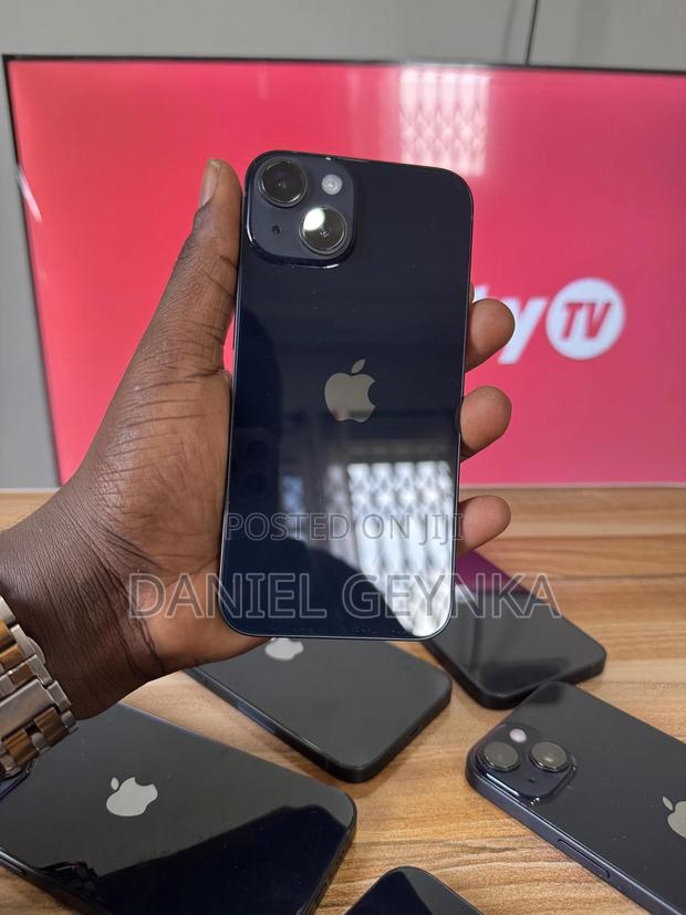 Apple iPhone 14 128 GB Black photo 4