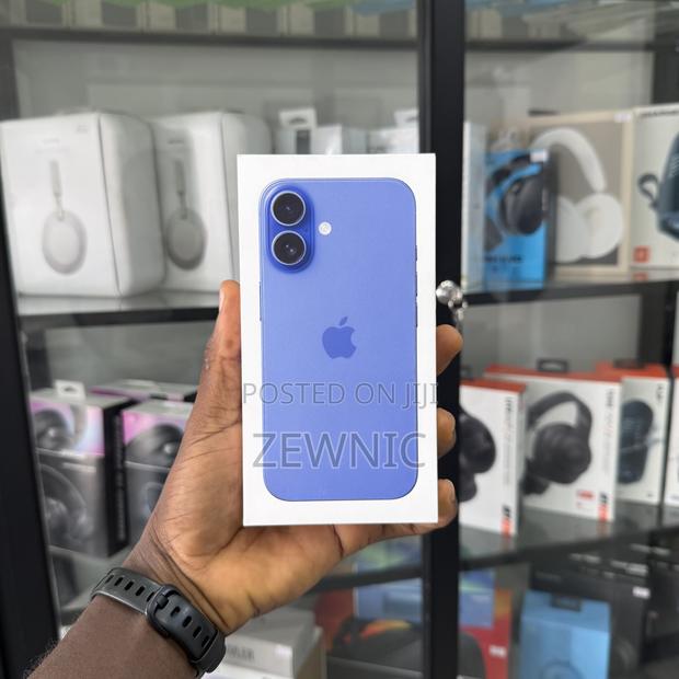 New Apple iPhone 16 128 GB Blue · Photo 4